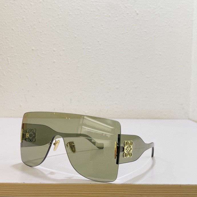 Picture of Loewe Sunglasses _SKUfw43786261fw